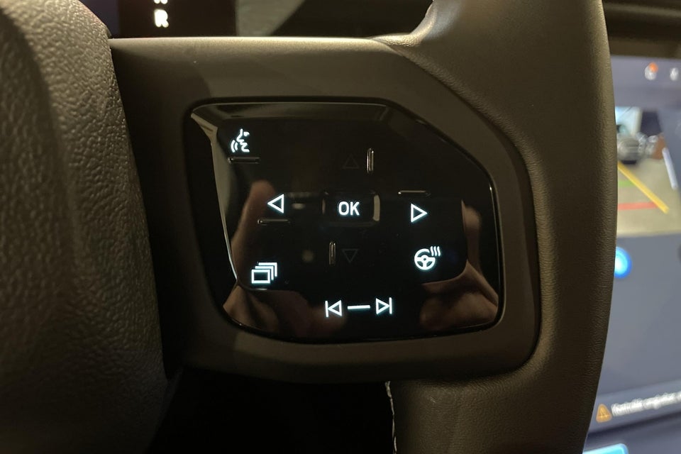 Ford Explorer 82 Premium Extended Range 5d