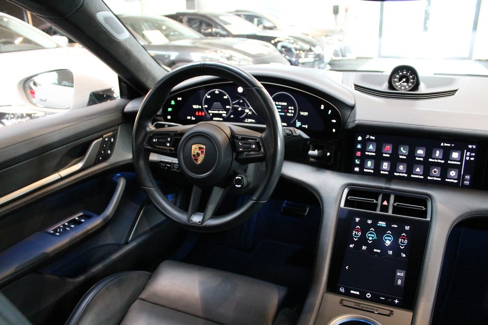 Porsche Taycan Turbo S Performance+ Cross Turismo 5d