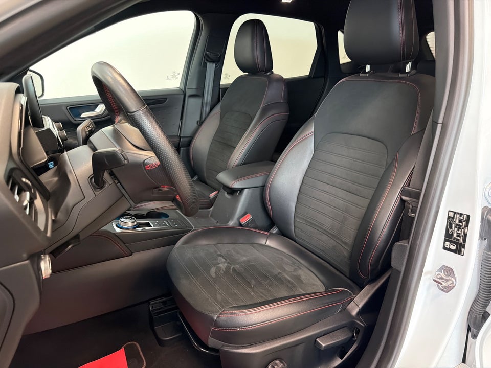 Ford Kuga 2,5 PHEV ST-Line CVT 5d