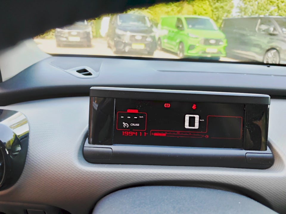 Citroën C4 Cactus 1,6 BlueHDi 100 Feel Van 5d