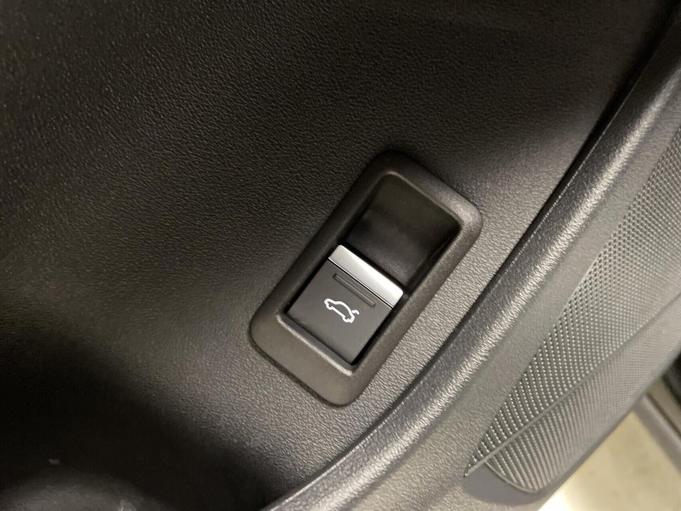 Audi Q4 e-tron 40 S-line Sportback 5d