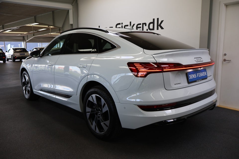 Audi e-tron 55 S-line Sportback quattro 5d