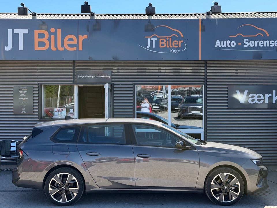 Opel Astra-e 54 GS Sports Tourer 5d