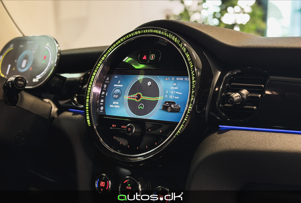 MINI Cooper SE Essential 3d