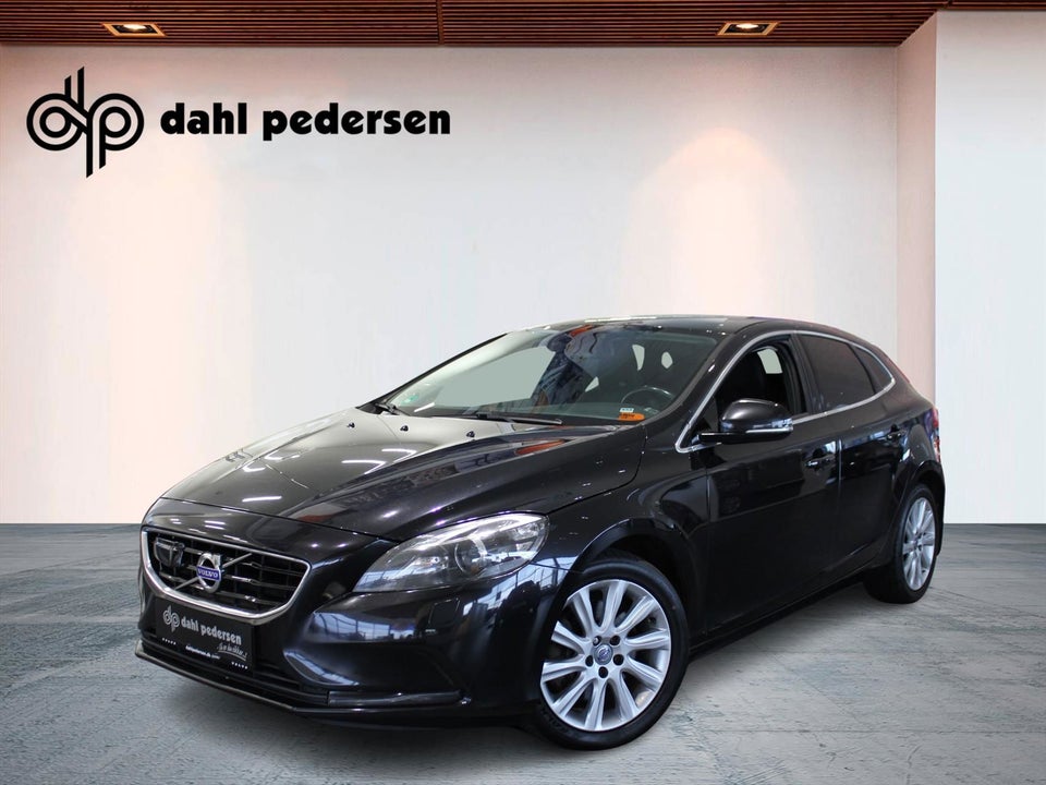 Volvo V40 2,0 D4 190 Momentum aut. 5d