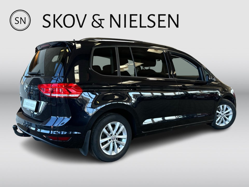VW Touran 2,0 TDi 150 Highline DSG 7prs 5d