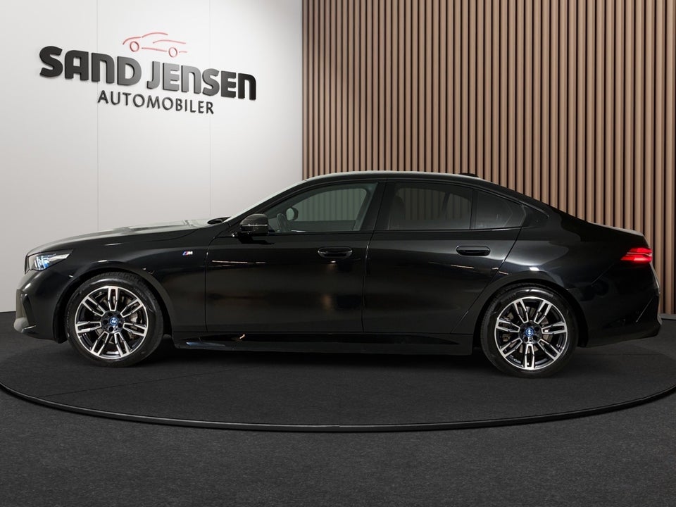 BMW i5 eDrive40 M-Sport 4d