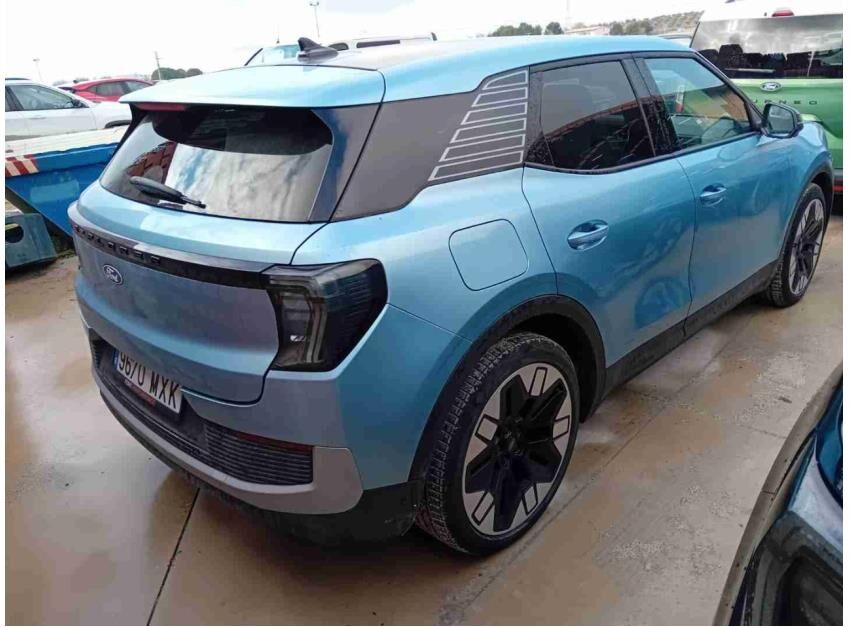 Ford Explorer 77 Premium Extended Range 5d