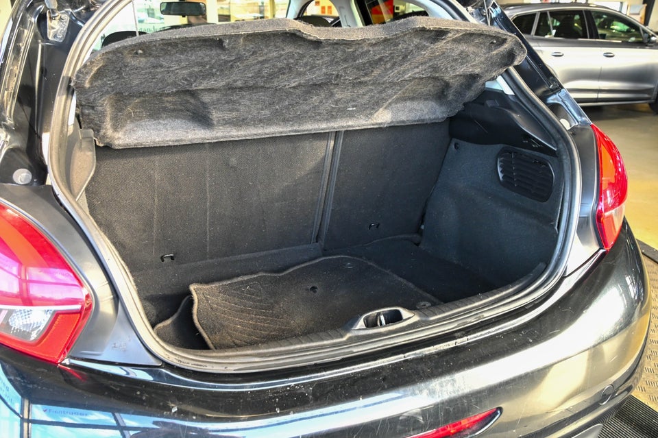 Peugeot 208 1,2 VTi 82 Active 5d