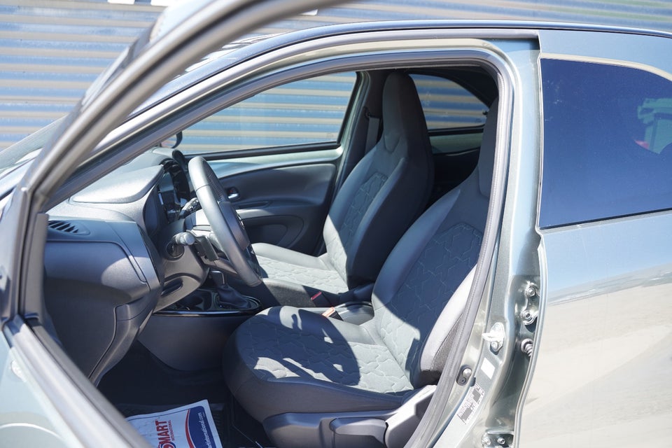 Toyota Aygo X 1,0 Air Envy s-CVT 5d