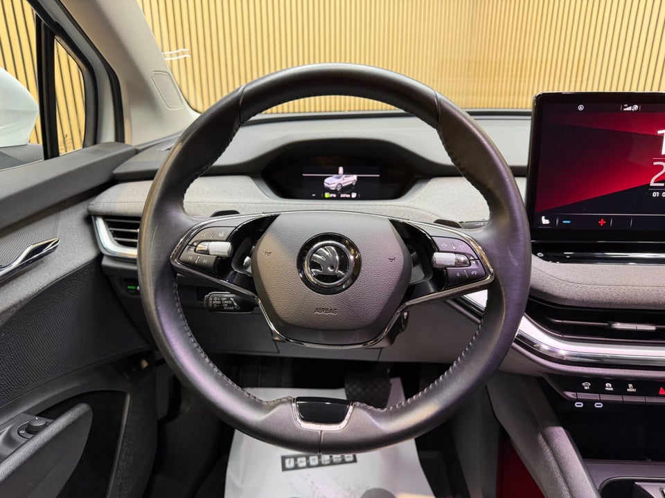 Skoda Enyaq 80 iV Plus Loft 5d