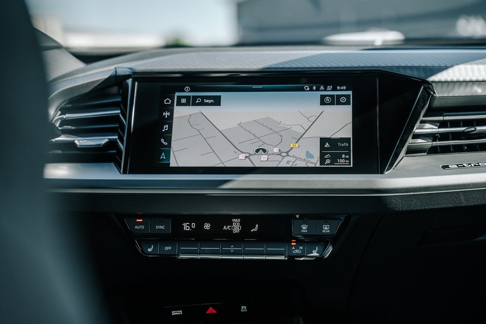 Audi Q4 e-tron 40 S-line 5d