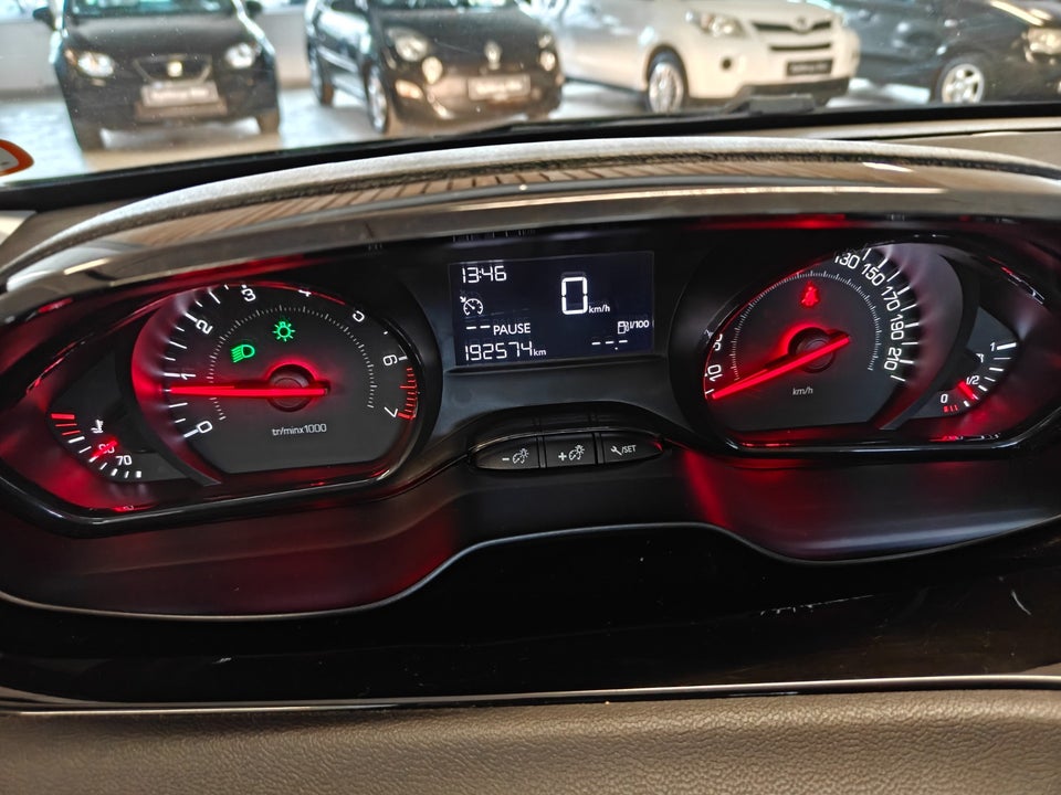 Peugeot 208 1,0 VTi Access 5d