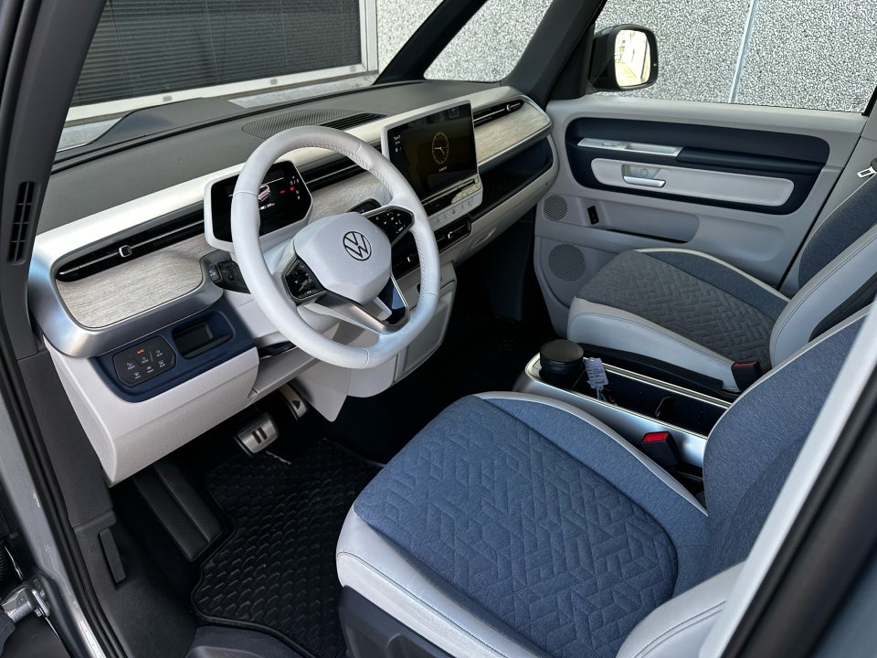 VW ID.Buzz 77 Pro SWB 5d