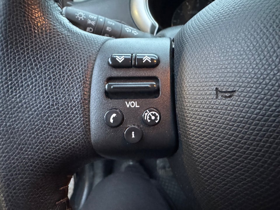 Nissan Micra 1,2 Tekna 5d