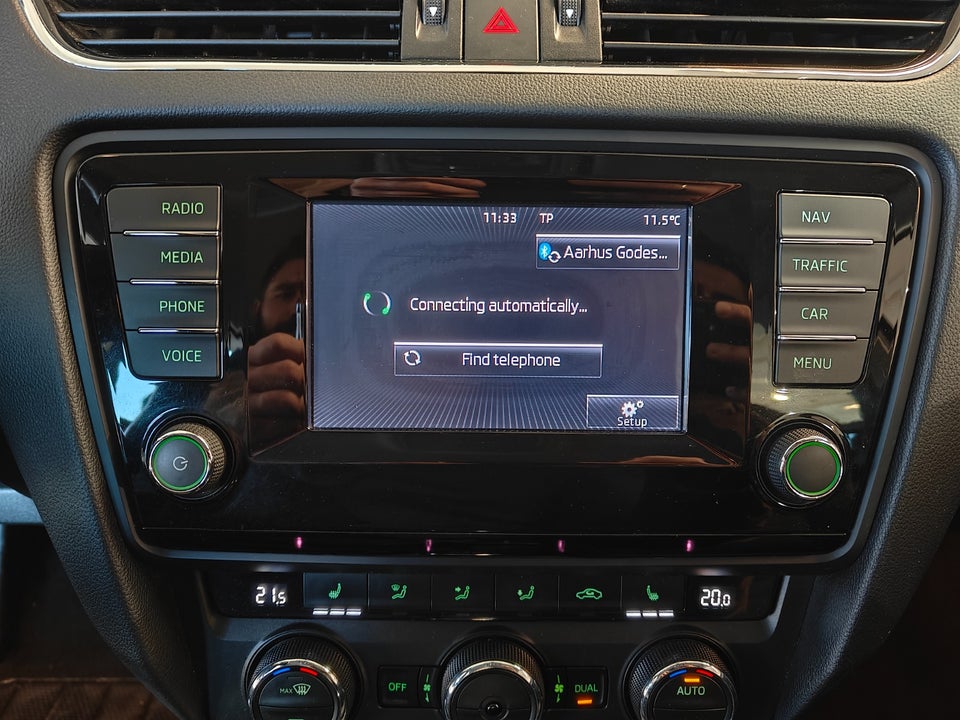 Skoda Octavia 1,6 TDi 105 Elegance Combi DSG 5d