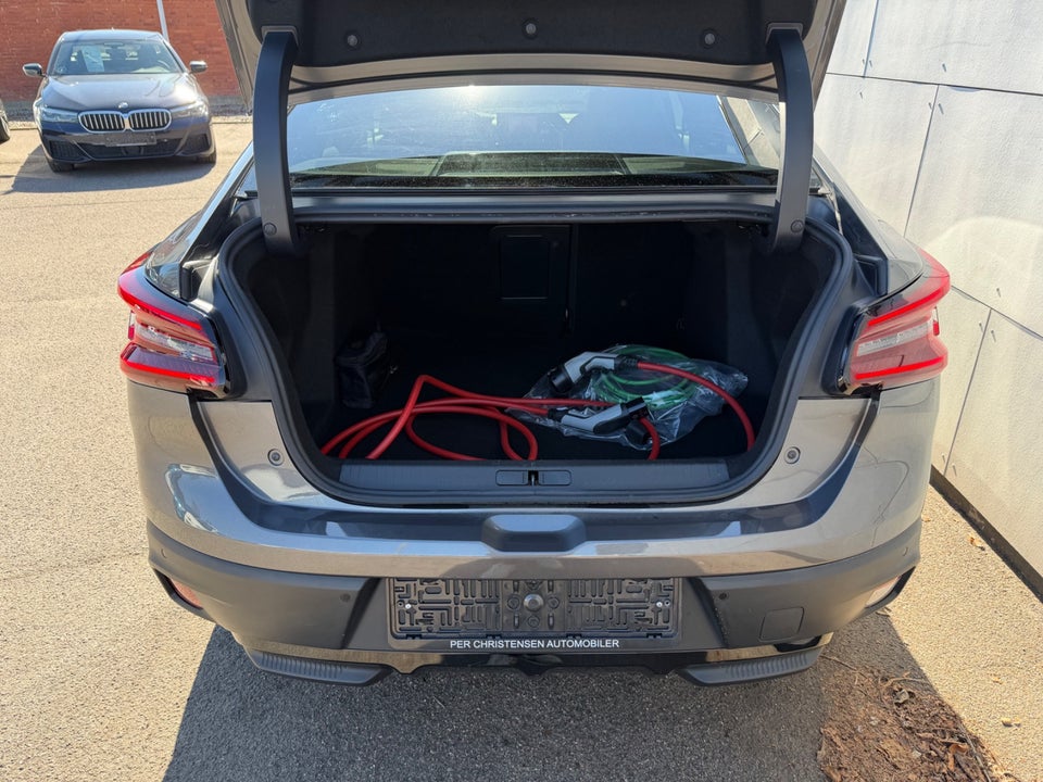 Citroën ë-C4 X 50 Shine 4d