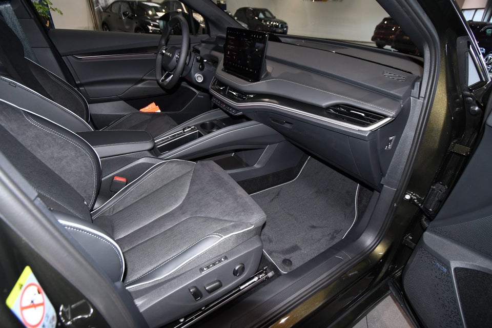 Skoda Enyaq 85x iV Sportline Maxx 5d