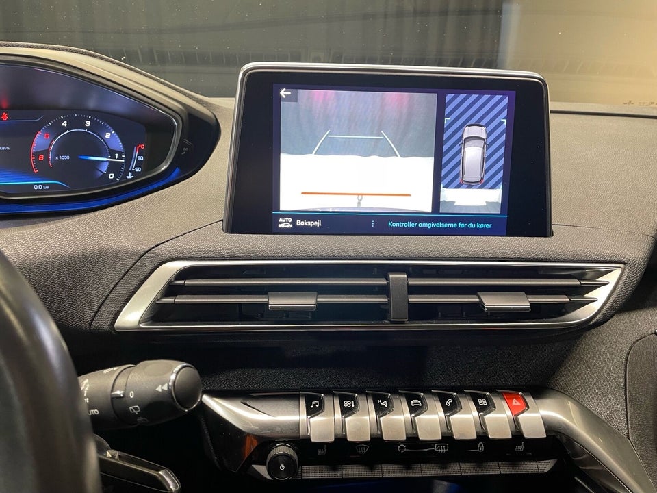 Peugeot 3008 1,6 BlueHDi 120 Allure 5d