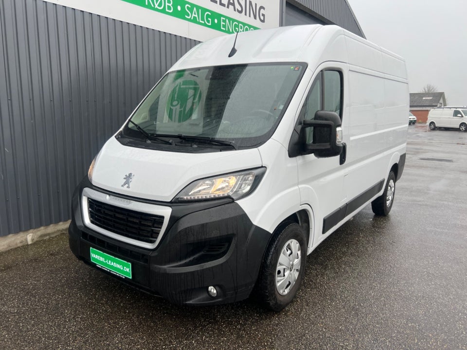 Peugeot Boxer 435 2,2 BlueHDi 165 L2H2 Premium