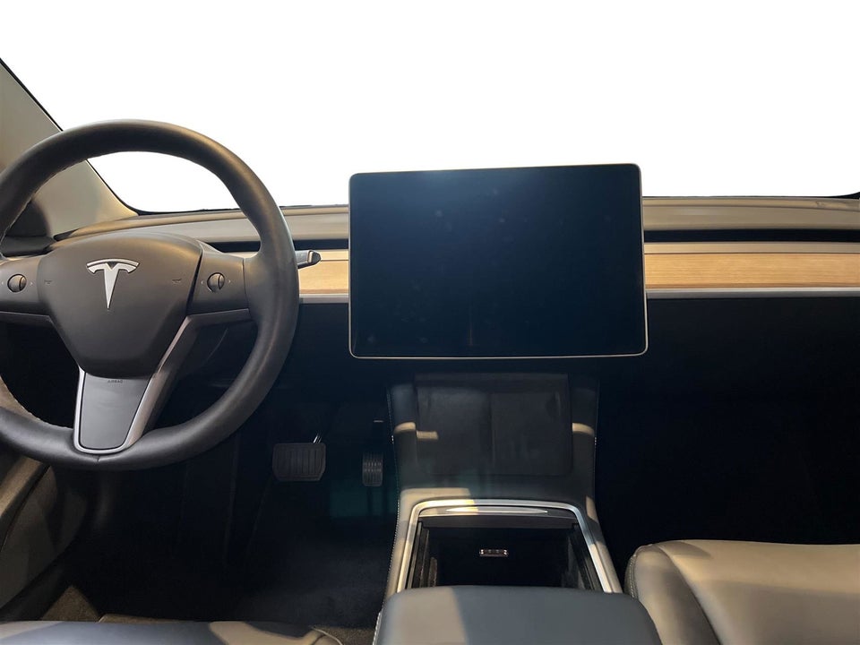 Tesla Model 3 RWD 4d