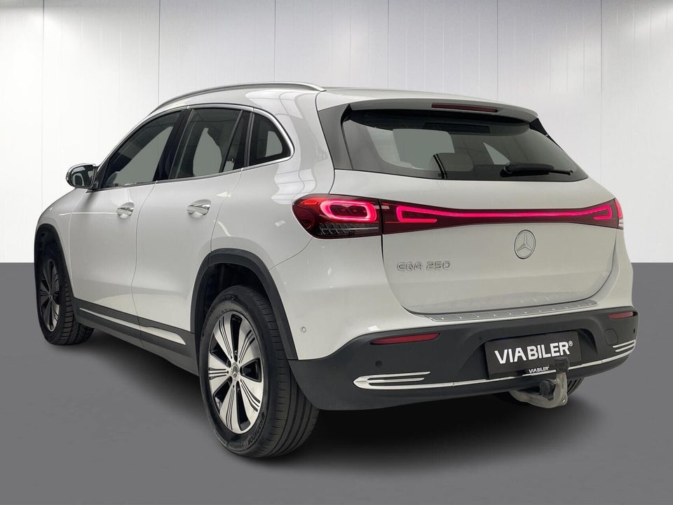 Mercedes EQA250 Progressive 5d