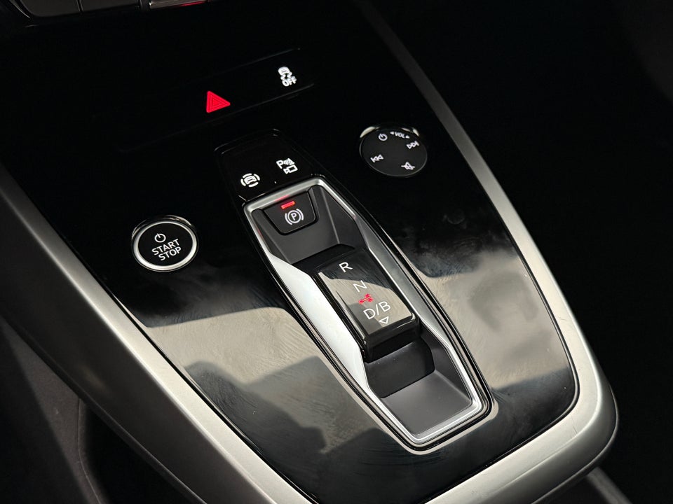 Audi Q4 e-tron 40 Advanced 5d