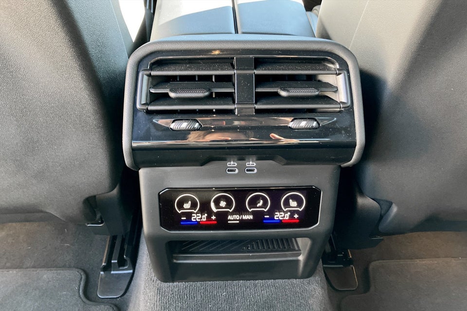 BMW i5 eDrive40 Fully Charged M-Sport 4d