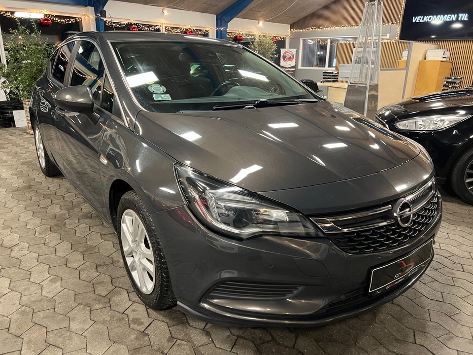 Opel Astra 1,6 CDTi 110 Enjoy 5d