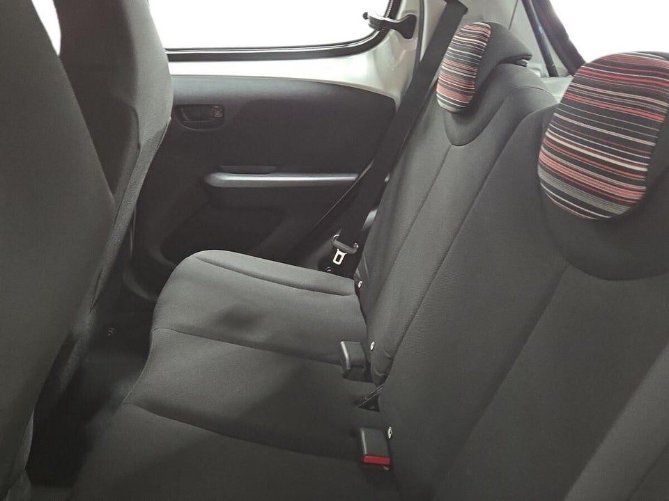 Citroën C1 1,0 VTi Shine 5d