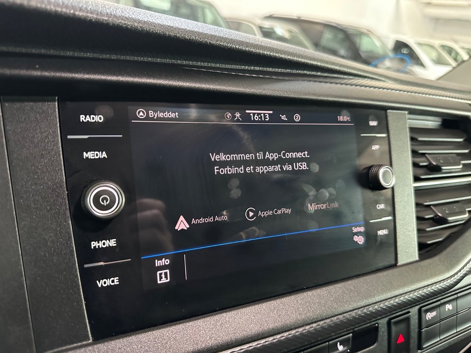 VW Transporter 2,0 TDi 204 Kassevogn DSG lang