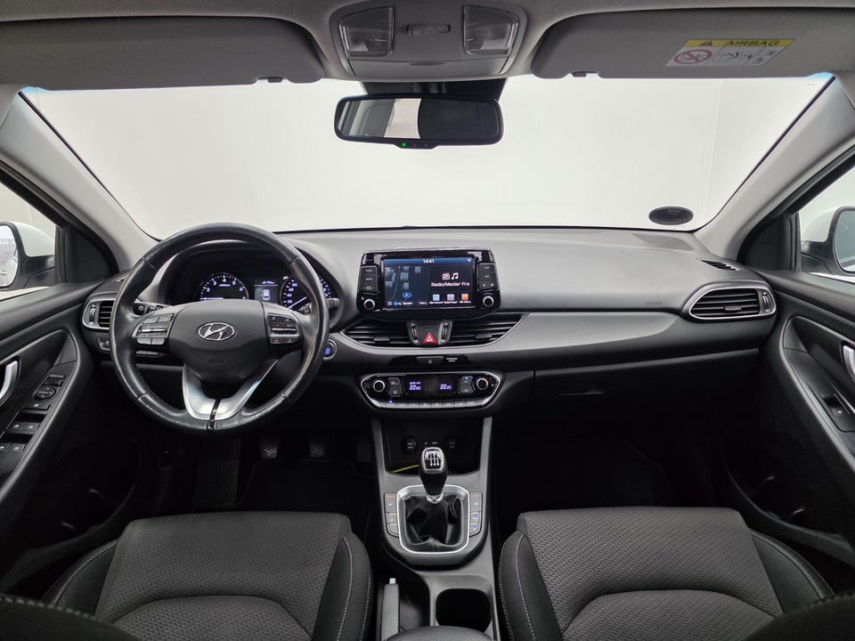 Hyundai i30 1,0 T-GDi Premium 5d