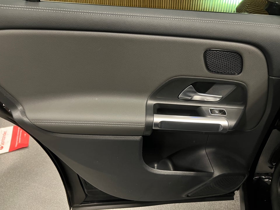 Mercedes EQA250+ Progressive Advance 5d