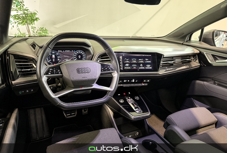Audi Q4 e-tron 40 S-line 5d