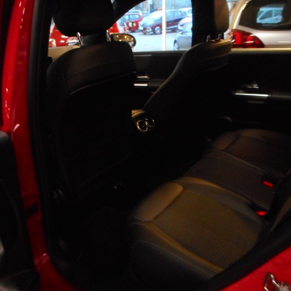 Mercedes B220 d 2,0 Progressive Line aut. 5d