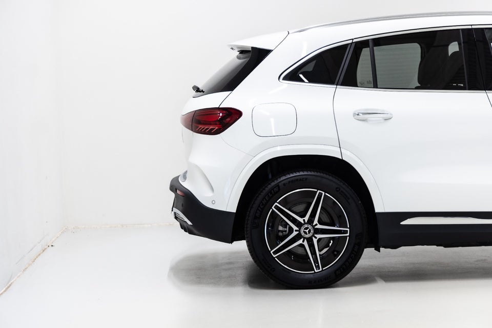 Mercedes EQA250+ AMG Premium 5d