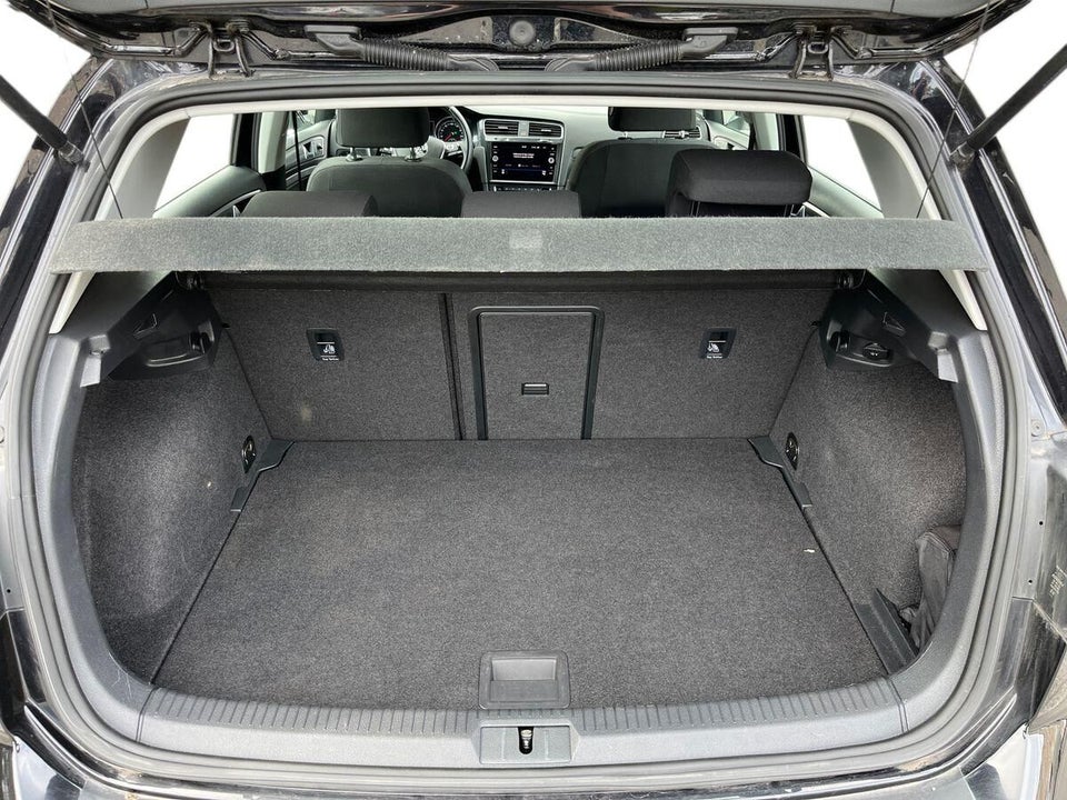 VW Golf VII 1,5 TSi 130 Comfortline DSG 5d