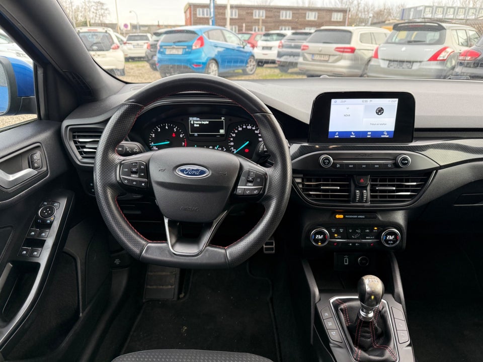 Ford Focus 1,0 EcoBoost ST-Line 5d