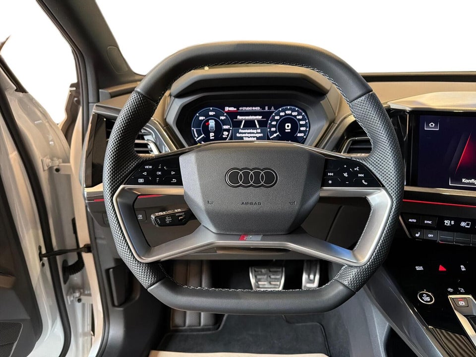 Audi Q4 e-tron 45 S-line Edition quattro 5d