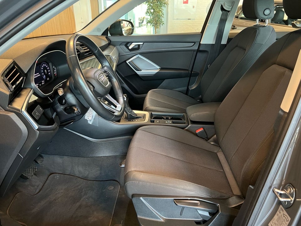 Audi Q3 35 TFSi Advanced Prestige S-tr. 5d