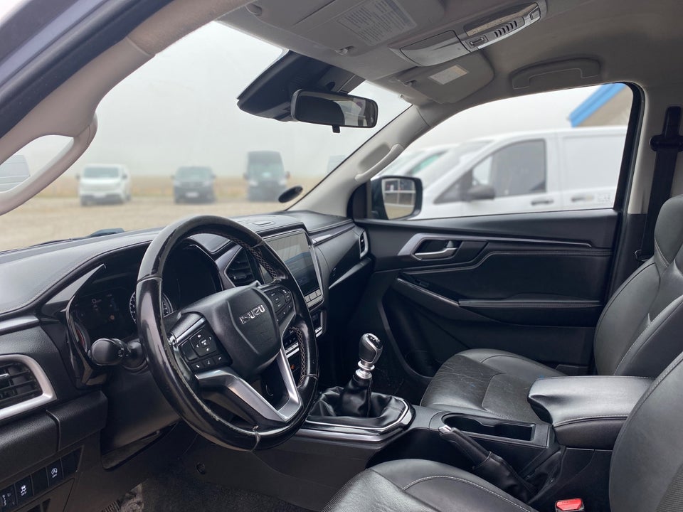 Isuzu D-Max 1,9 TD 163 Crew Cab Premium 4d
