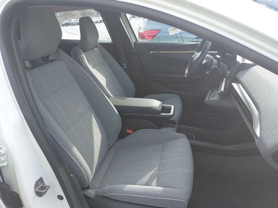 Renault Megane E-Tech 40 Equilibre 5d