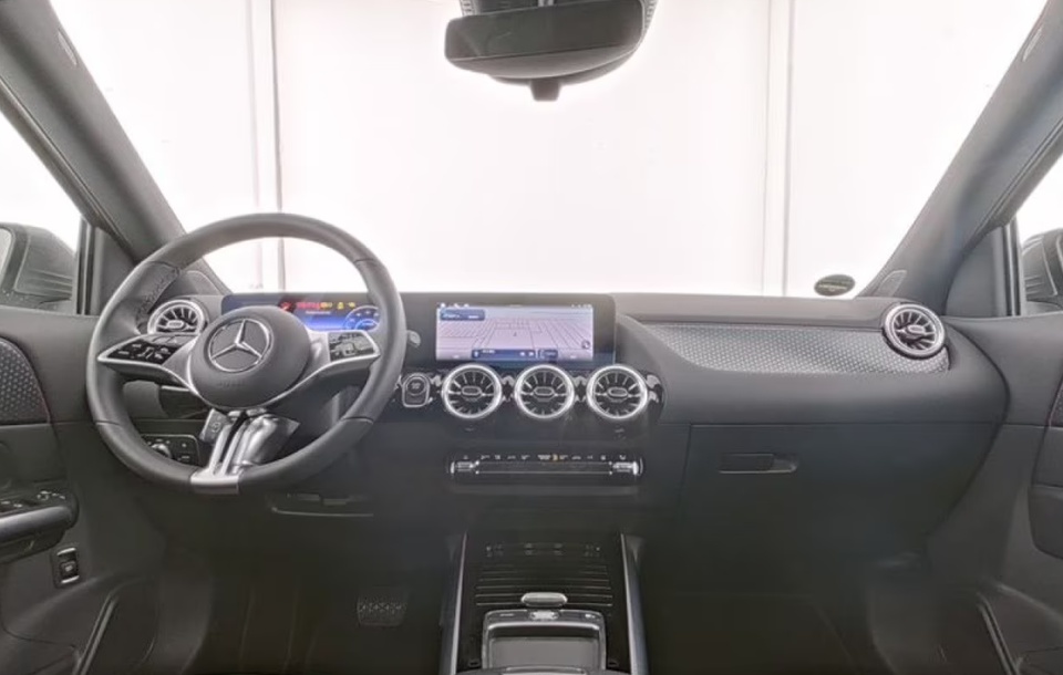 Mercedes EQA350 Progressive Advance Plus 4Matic 5d