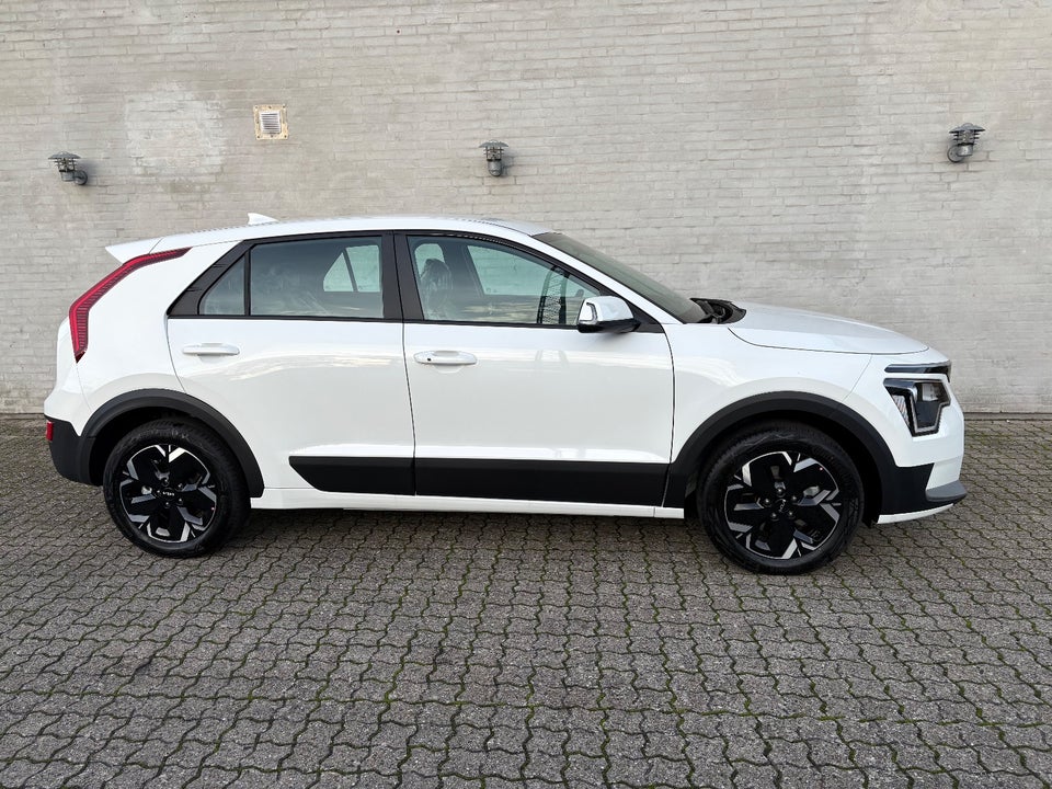 Kia Niro 64 EV Access 5d