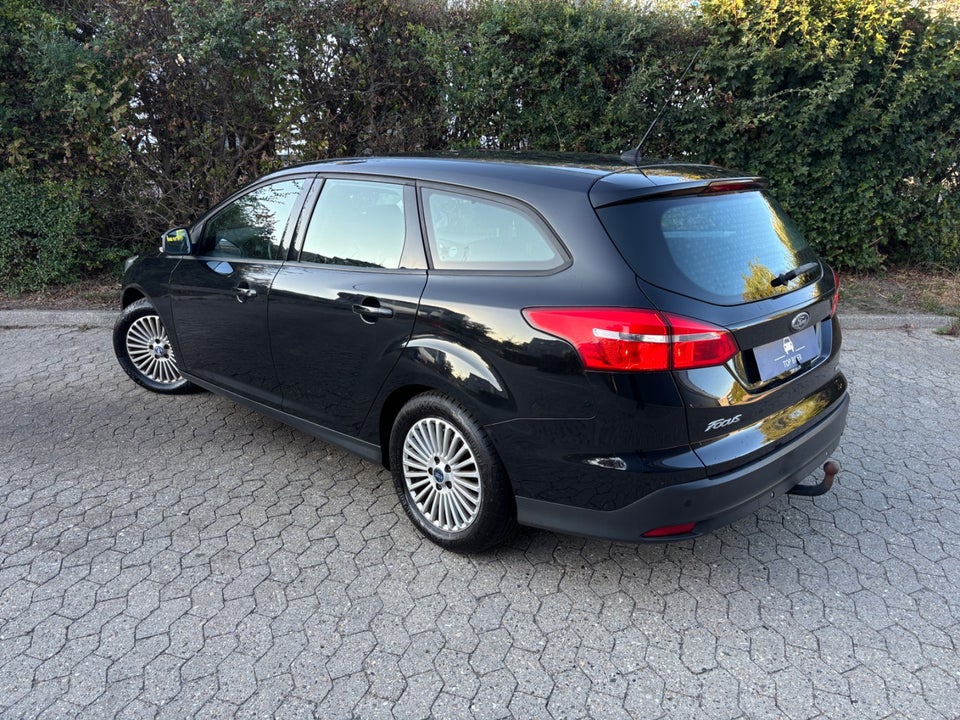 Ford Focus 1,0 SCTi 100 Titanium stc. 5d