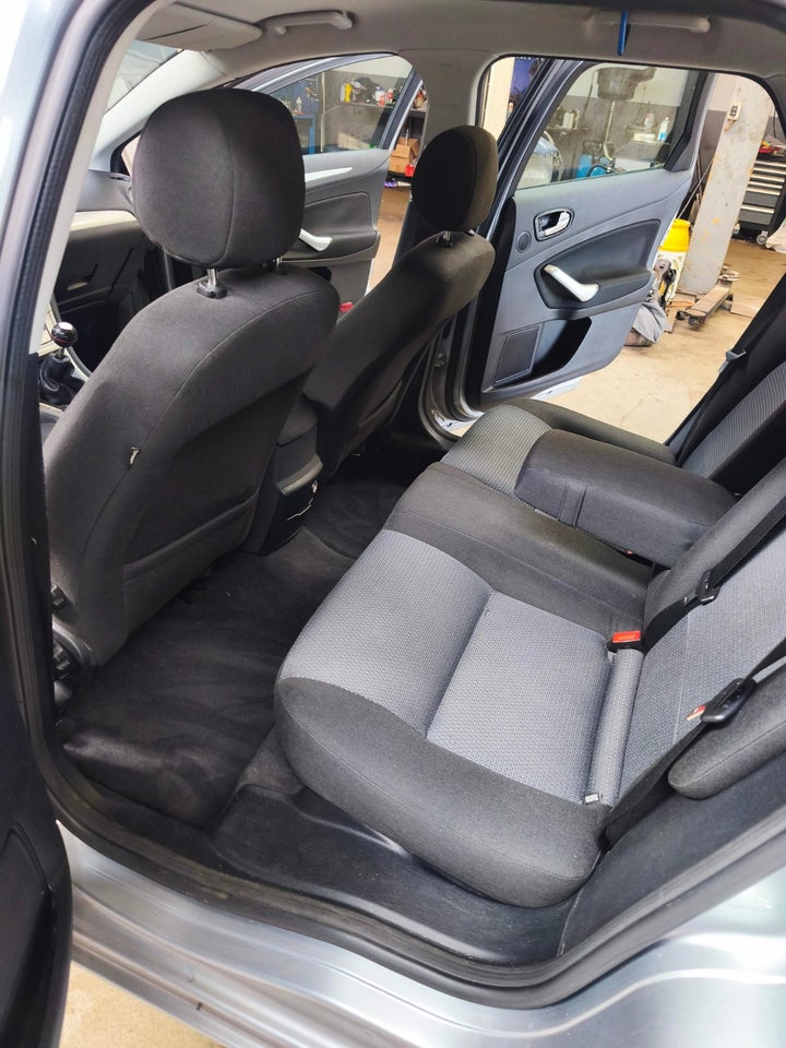 Ford Mondeo 1,6 Ti-VCT 125 Trend stc. 5d