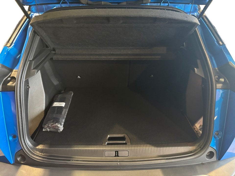 Peugeot e-2008 50 GT 5d