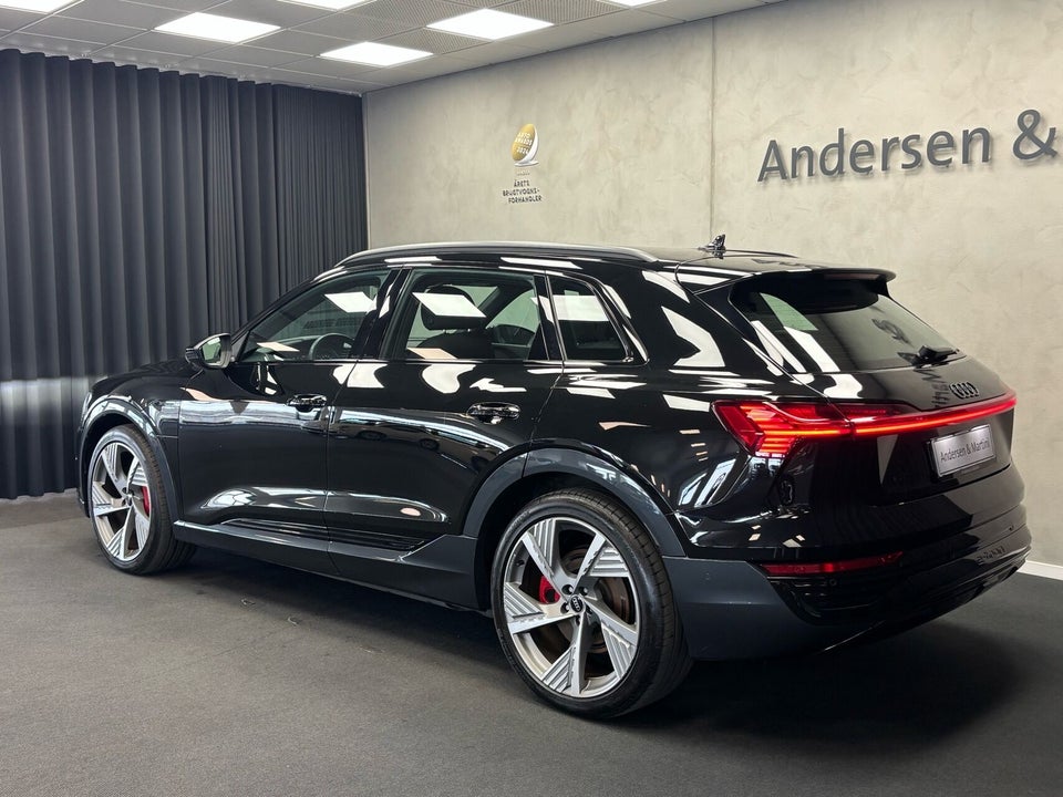 Audi Q8 e-tron 50 Prestige quattro 5d