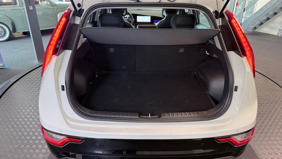 Kia Niro 64 EV Vision 5d