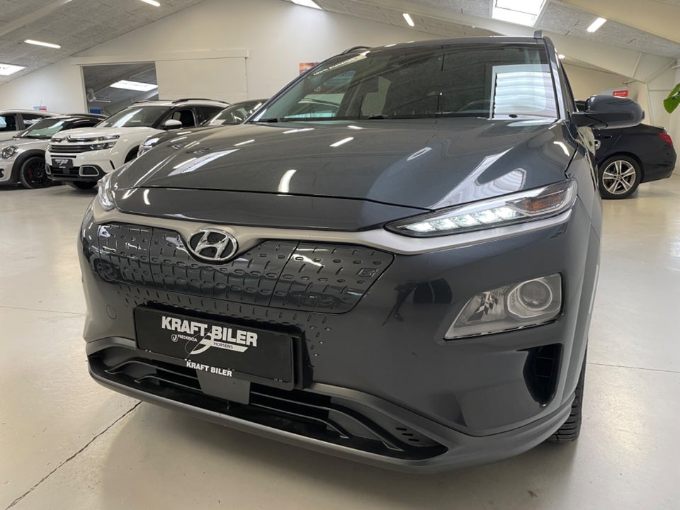 Hyundai Kona 64 EV Essential 5d